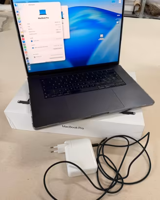 MacBook Pro 16” M3 Pro 18GB 512GB – Pari al Nuovo