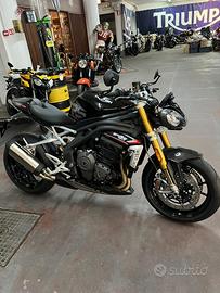 Speed triple 1200 rs