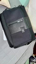 PIQUADRO Brief Messenger 'Acq. 02/2025"