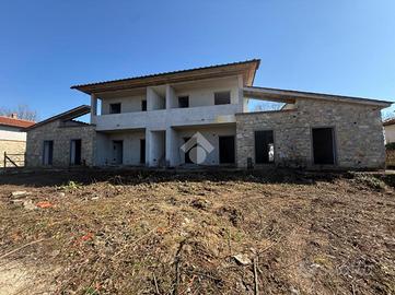 4 LOCALI A LATERINA