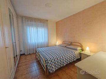 3 camere cucina abitabile con garage