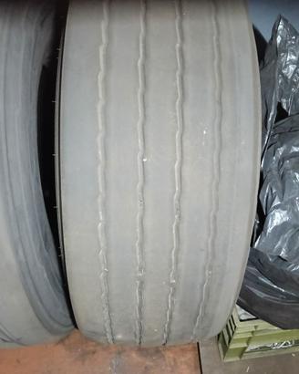 Pneumatici 385/65 R22.5