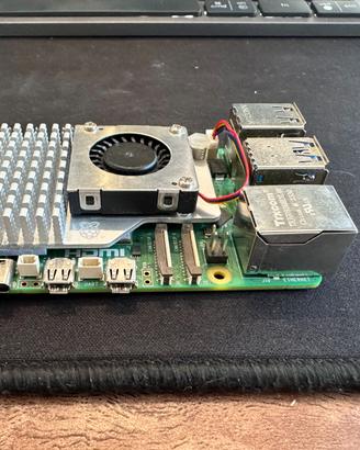 Raspberry Pi 5 4 GB con dissipatore