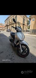 Beverly 350 Sport touring 