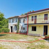 Villetta a schiera con giardino privato