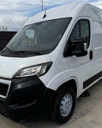 Peugeot Boxer L2H2 2.2 140cv