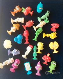 Lotto di 25 Stikeez serie varie