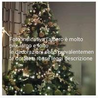 albero di Natale alto più di due metri e mezzo 