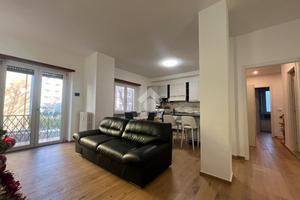 4 LOCALI A BANCHETTE