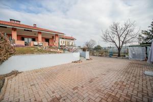 PORZIONE DI BIFAMILIARE A RIVAROSSA