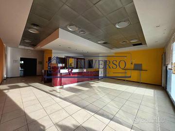 Immobile di 150 m² con 2 locali a Torricella Verza