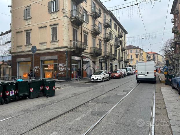 NEGOZIO A TORINO