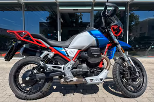 Moto Guzzi V 85 MOTO GUZZI V85 EVOCATIVE