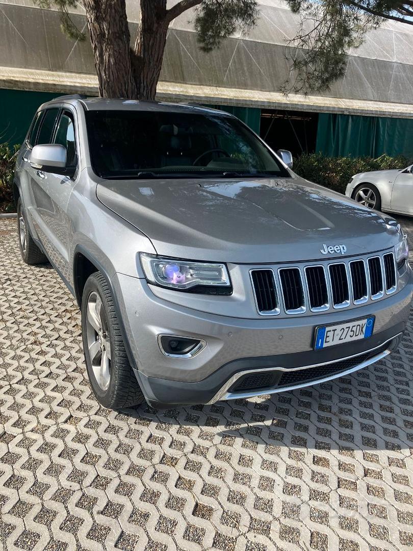 Jeep Grand Cherokee Limited 3.0 V6 - Auto In vendita a Livorno