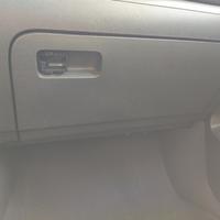 Cassetto portaoggetti VOLKSWAGEN GOLF 5 del 2004
