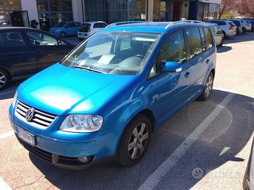 Volkswagen Touran 1.9 TDI 105CV Highline SI NEOPAT