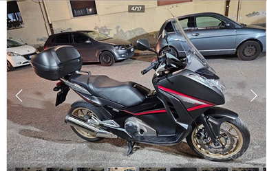 Honda integra 750