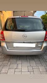 Opel zafira 7 posti