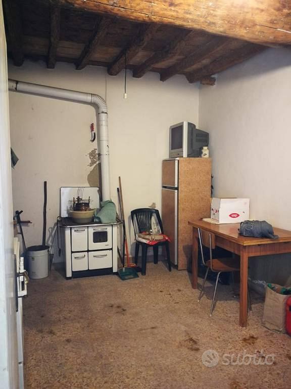 Rustico / Casale di 160 m² con più di 5 locali a M - Vista 6