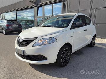 LANCIA Ypsilon 1.2 69 CV 5 porte Platinum