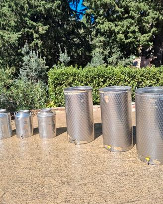 6 contenitori in acciaio inox per olio/vino