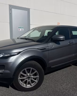 Land Rover Range Evoque 2.2 TD4 5p. Pure