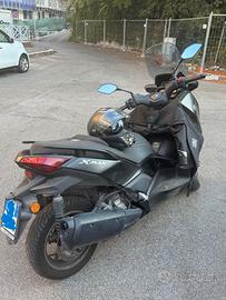 Yamaha XMAX 300 Tech MAX 11/2024 - 3.500 km