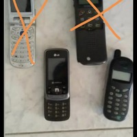 N. 2 vecchi cellulari