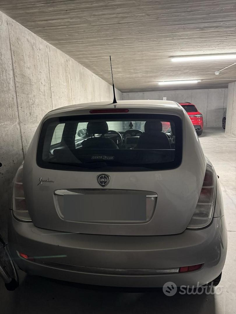 Lancia Ypsilon 2011 photo 2