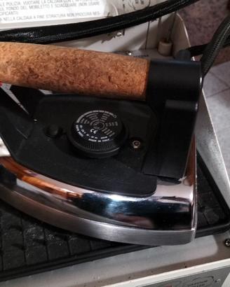 Ferro da stiro con caldaia professionale