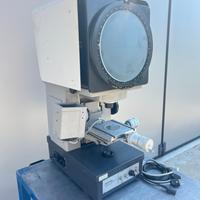 Proiettore ottico di profili Mitutoyo PJ 300 usato