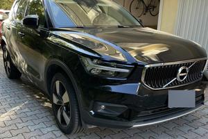 Volvo xc40 T2