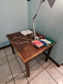 tavolo in legno quadrato 
