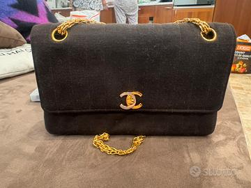 Borsa Chanel vintage in cotone marrone.