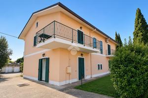 CASA SEMINDIPENDENTE A GIULIANOVA