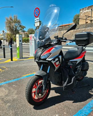 APRILIA SR GT 200 SPORT