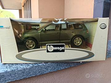 modellino Burago 1-18 VW Touareg V10 TDI.