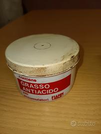 grasso antiacido per accumulatoridella FIAM.