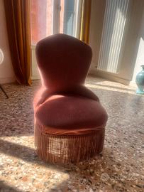 Poltrona vintage in velluto rosa
