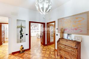 LUMINOSO 4 LOCALI CON DOPPIO BALCONE E VERANDA!!