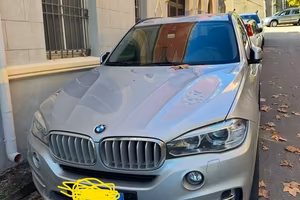 BMW X5  grigia