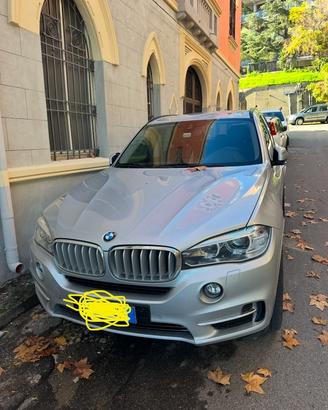 BMW X5  grigia