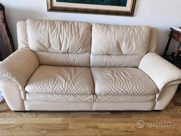 Divani pelle beige