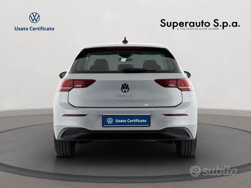 Volkswagen Golf 2025 photo 5