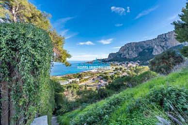 Villa unifamiliare con vista unica su mondello