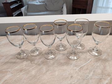 stock 20 bicchieri e brocca con bordo dorato