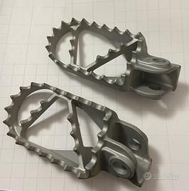 Pedaline originale ktm 690/husqvarna 701