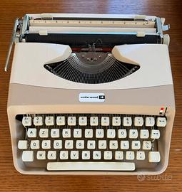UNDERWOOD 18  vintage Made in Italy by Olivetti