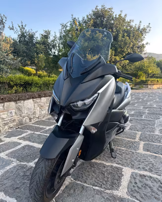YAMAHA XMAX400