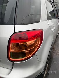 fanale posteriore dx fiat sedici 2008